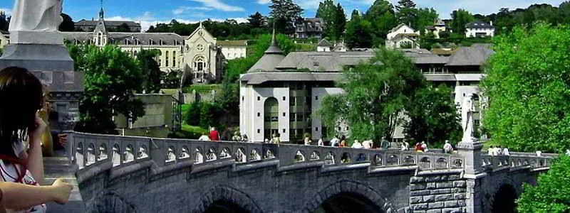 Notre Dame Auxiliatrice Hotel Lourdes 2*,
